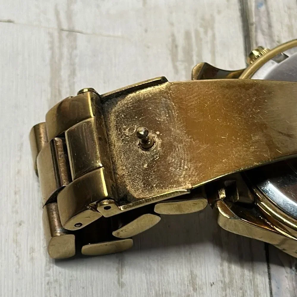 Michael Kors Mid-Size Runway MK5055‎ Wrist Watch Chronograph Gold NEEDS BATTERY